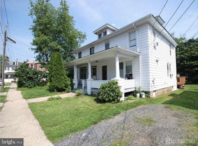 104 JUNIPER ST, Burlington, NJ 08016