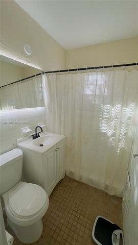 807 86th St 801, Miami Beach, FL 33141