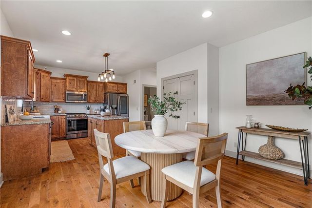 22359 W Cedar Street, Tonganoxie, KS 66086