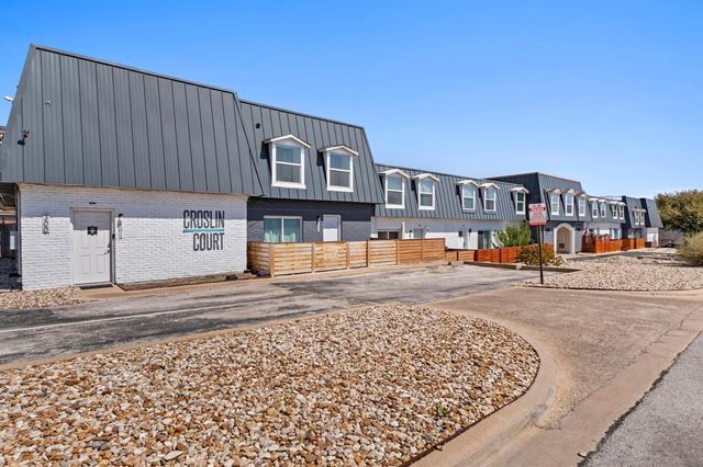 300 E Croslin ST 114, Austin, TX 78752