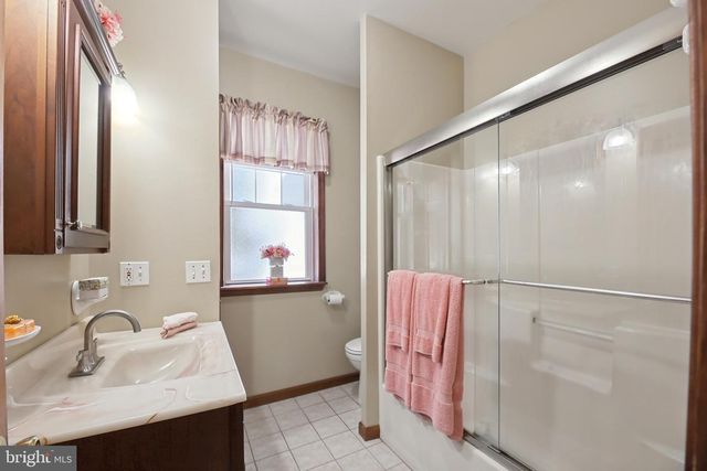 512 E HOLLY AVE, Pitman, NJ 08071
