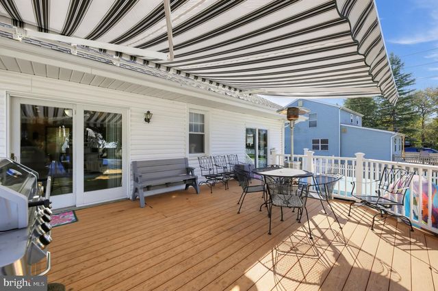 512 E HOLLY AVE, Pitman, NJ 08071
