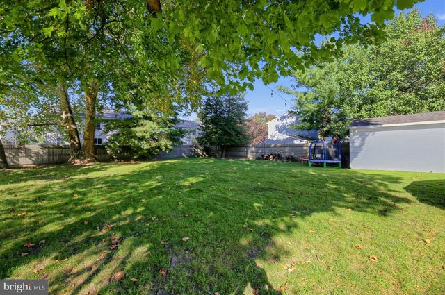 512 E HOLLY AVE, Pitman, NJ 08071