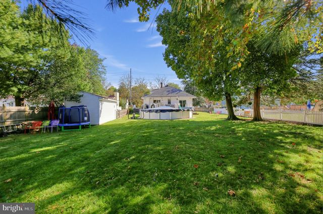 512 E HOLLY AVE, Pitman, NJ 08071