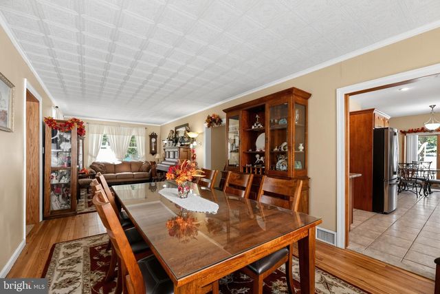 512 E HOLLY AVE, Pitman, NJ 08071
