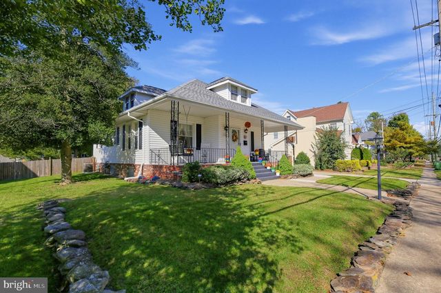 512 E HOLLY AVE, Pitman, NJ 08071