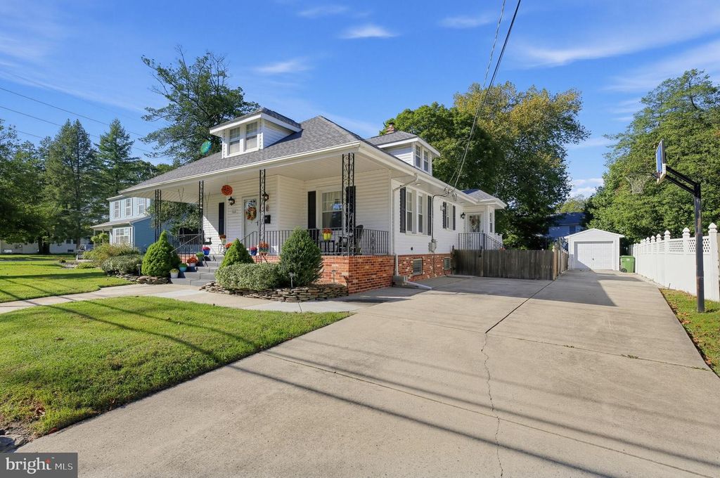 512 E HOLLY AVE, Pitman, NJ 08071