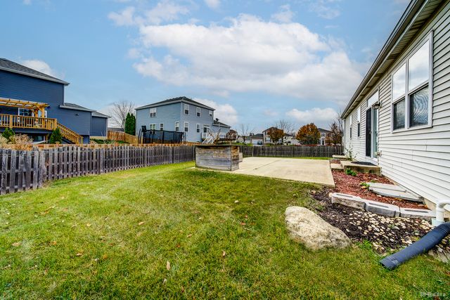 1811 Bluestem Circle, Aurora, IL 60504