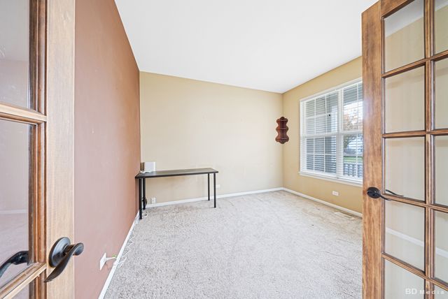 1811 Bluestem Circle, Aurora, IL 60504