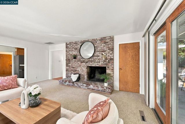 2520 Benedict Dr, San Leandro, CA 94577