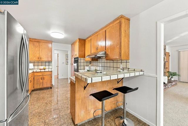 2520 Benedict Dr, San Leandro, CA 94577