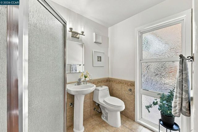2520 Benedict Dr, San Leandro, CA 94577