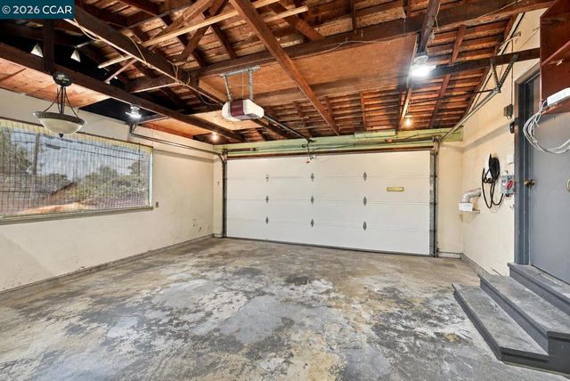 2520 Benedict Dr, San Leandro, CA 94577