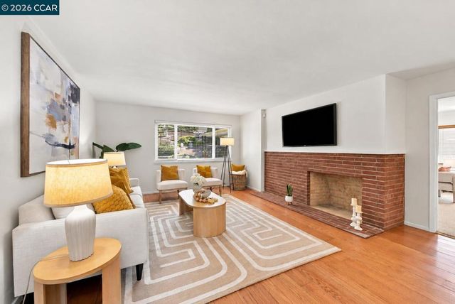 2520 Benedict Dr, San Leandro, CA 94577