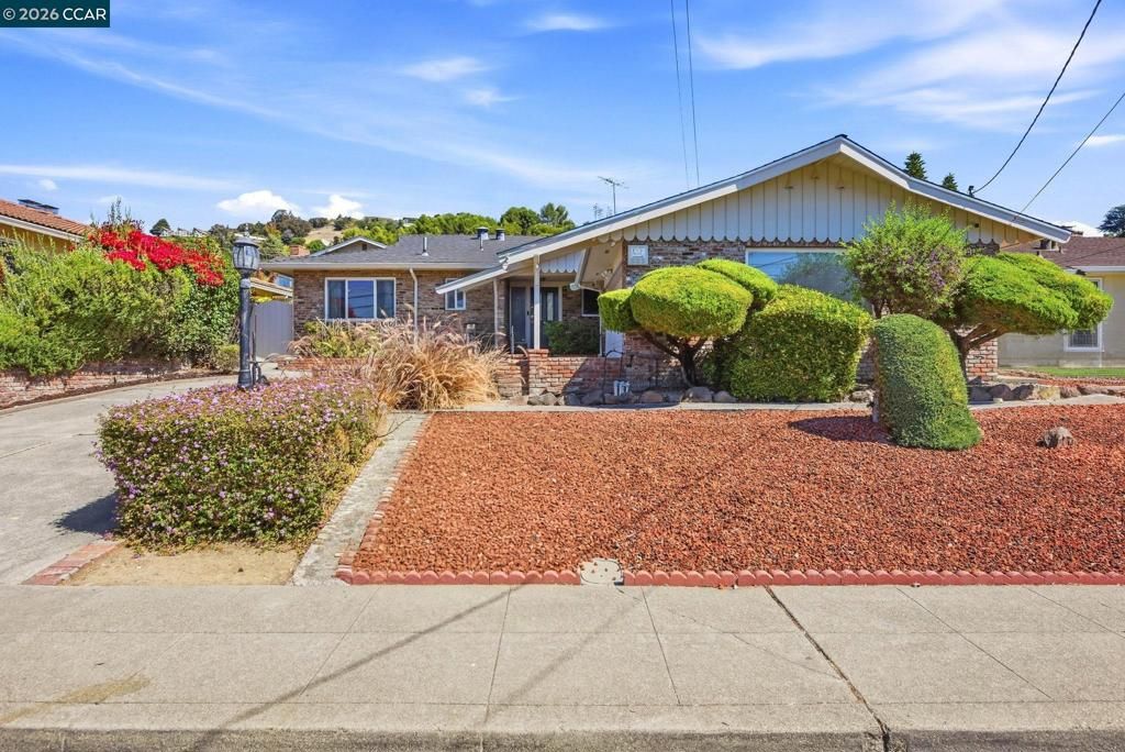 2520 Benedict Dr, San Leandro, CA 94577