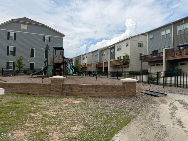 946 Channing Park Circle, Cary, NC 27519