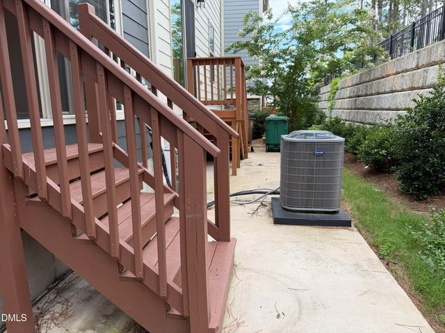 946 Channing Park Circle, Cary, NC 27519