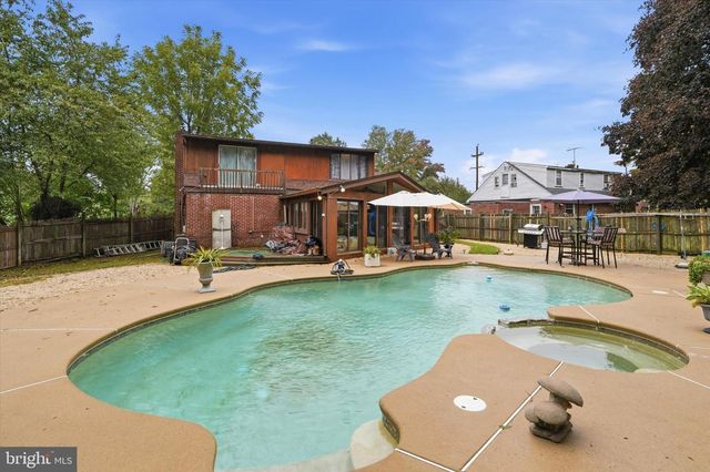 2606 SPRINGFIELD RD, Broomall, PA 19008