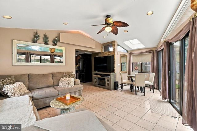 2606 SPRINGFIELD RD, Broomall, PA 19008