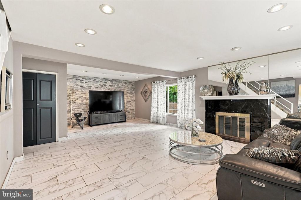 2606 SPRINGFIELD RD, Broomall, PA 19008 — photo 4