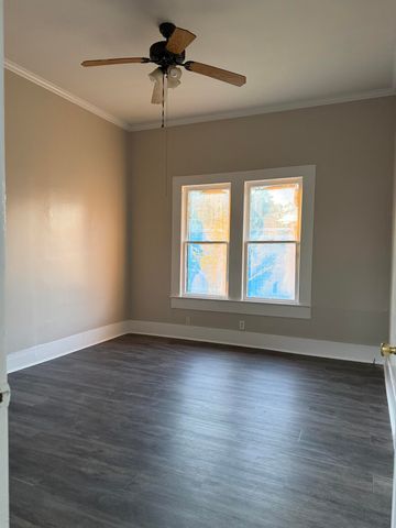 106 N Texas St, Deridder, LA 70634