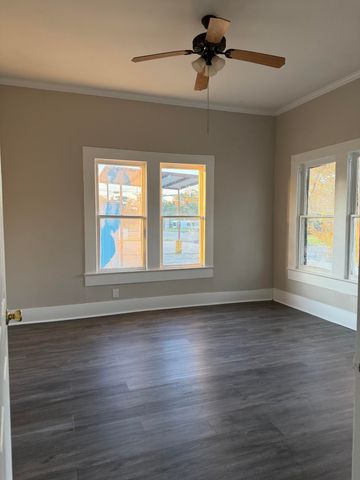 106 N Texas St, Deridder, LA 70634