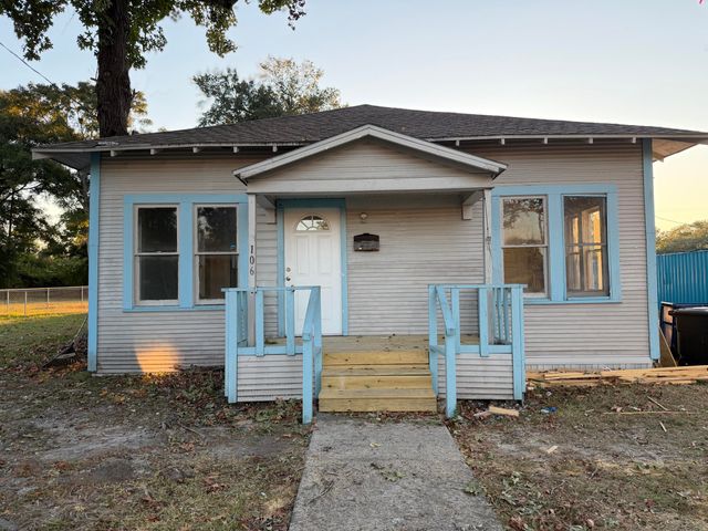 106 N Texas St, Deridder, LA 70634