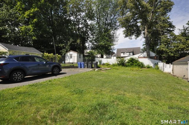 20 Mountain Street, Hartford, CT 06106