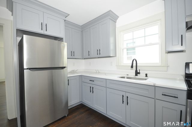 20 Mountain Street, Hartford, CT 06106