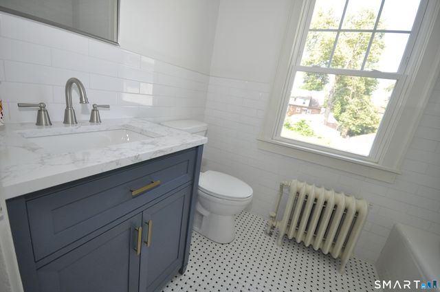 20 Mountain Street, Hartford, CT 06106