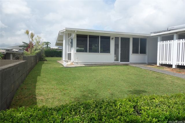 2154 Awikiwiki Street, Pearl City, HI 96782
