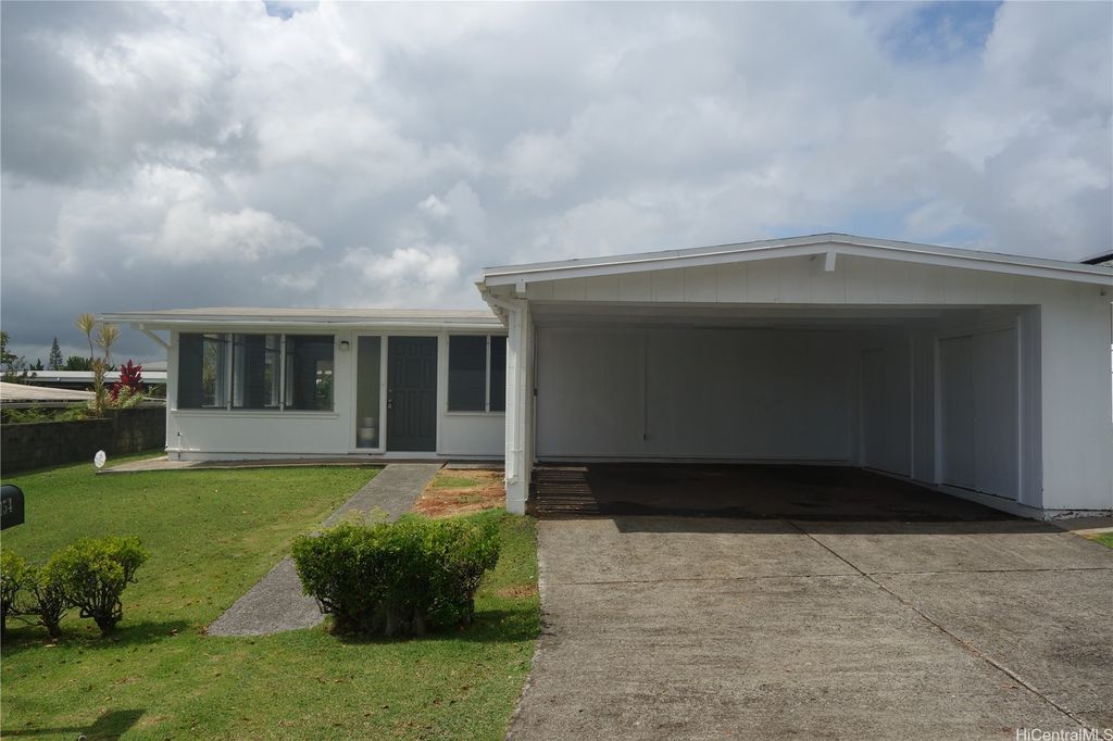 2154 Awikiwiki Street, Pearl City, HI 96782