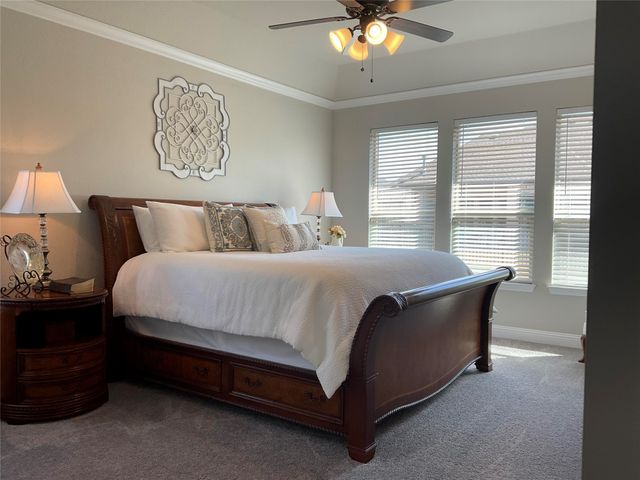 1034 Mickelson Drive, Granbury, TX 76048
