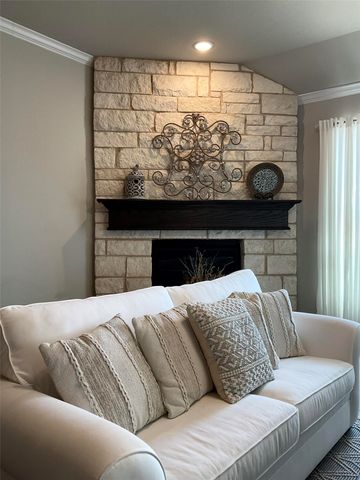 1034 Mickelson Drive, Granbury, TX 76048