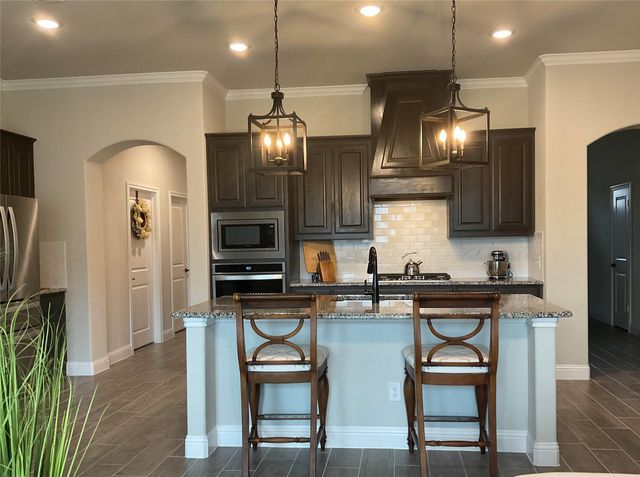 1034 Mickelson Drive, Granbury, TX 76048
