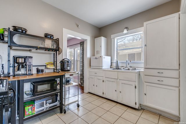 1219 E E Drexel Ave, San Antonio, TX 78210