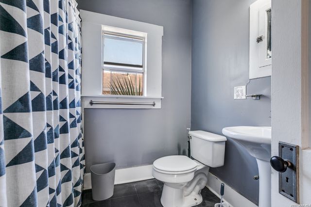 1219 E E Drexel Ave, San Antonio, TX 78210