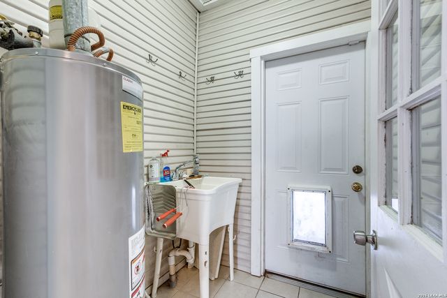 1219 E E Drexel Ave, San Antonio, TX 78210