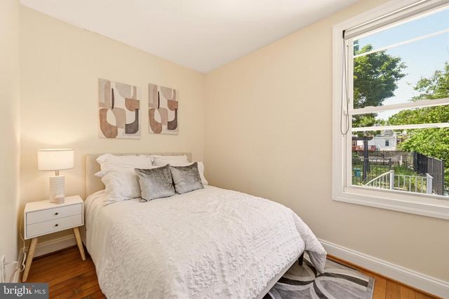 3214 SHERMAN AVE NW, Washington, DC 20010