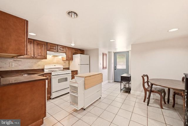 3214 SHERMAN AVE NW, Washington, DC 20010