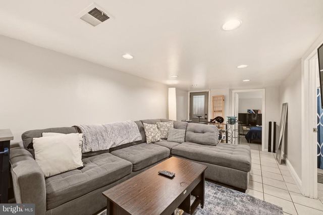 3214 SHERMAN AVE NW, Washington, DC 20010