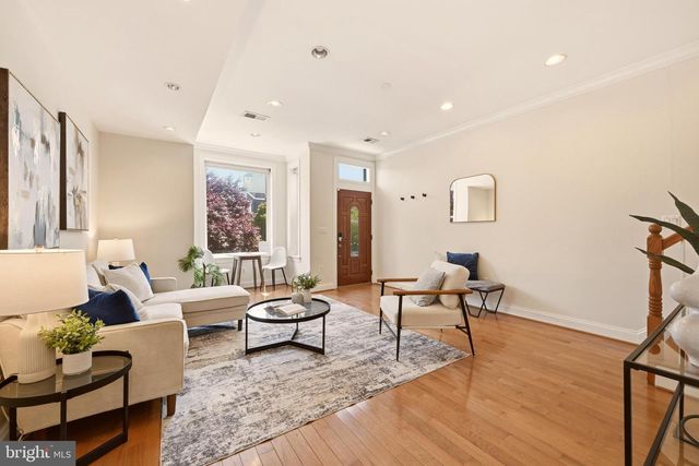 3214 SHERMAN AVE NW, Washington, DC 20010