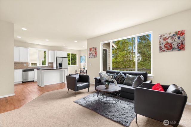 20914 13th Place W, Lynnwood, WA 98036