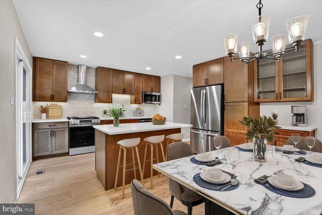 7837 WINTERCRESS LN, Springfield, VA 22152