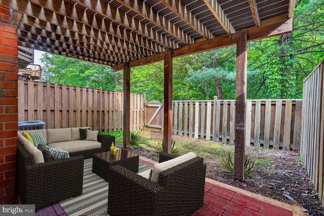 7837 WINTERCRESS LN, Springfield, VA 22152