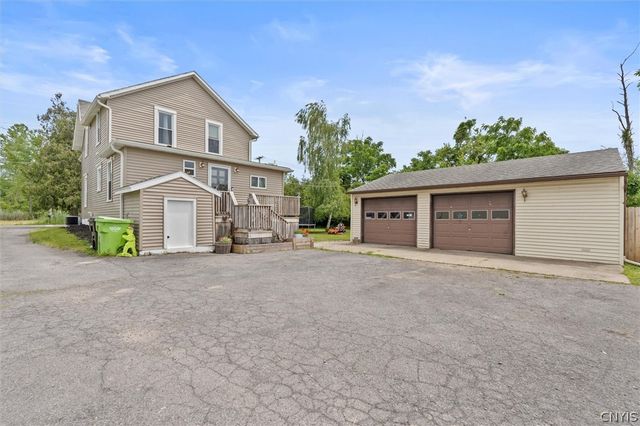 6401 North Kirkville Road, Manlius, NY 13082