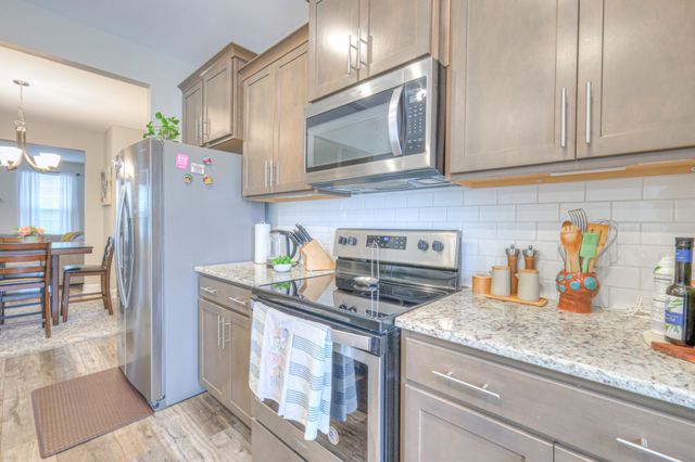 1023 Avery Park Dr, Smyrna, TN 37167