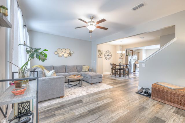 1023 Avery Park Dr, Smyrna, TN 37167