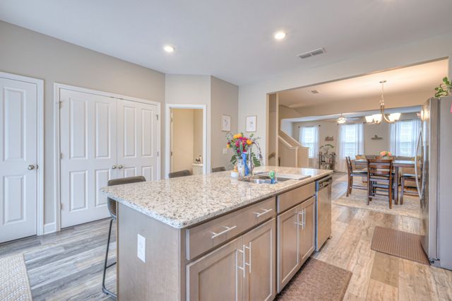 1023 Avery Park Dr, Smyrna, TN 37167