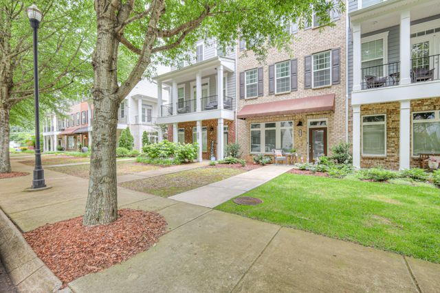 1023 Avery Park Dr, Smyrna, TN 37167